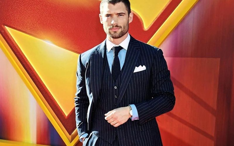 David Corenswet: Hollywood's New Superman Captivates with Rave Reviews