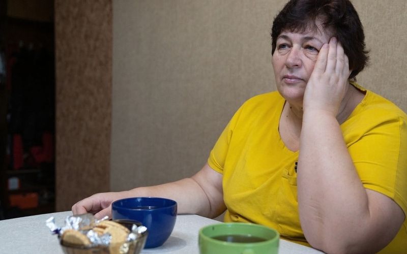 Emotional Eating and Weight Management: Navigating the Connection